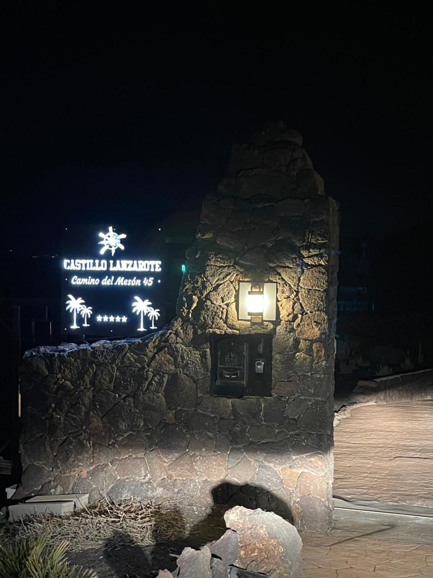Castillo Lanzarote Villa Sophie - Luxury Villa -Sleep In A Volcanic Cave With Heated Pool Tias Luaran gambar