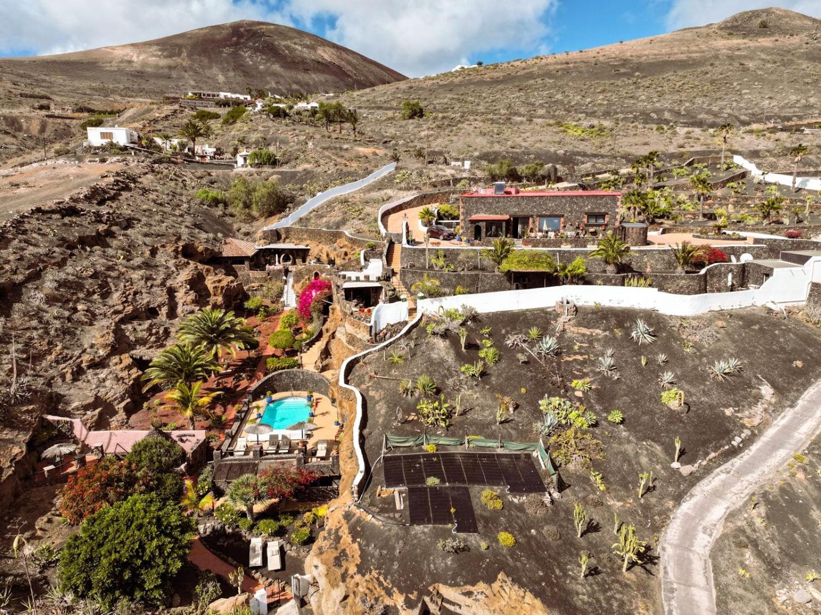 Castillo Lanzarote Villa Sophie - Luxury Villa -Sleep In A Volcanic Cave With Heated Pool Tias Luaran gambar