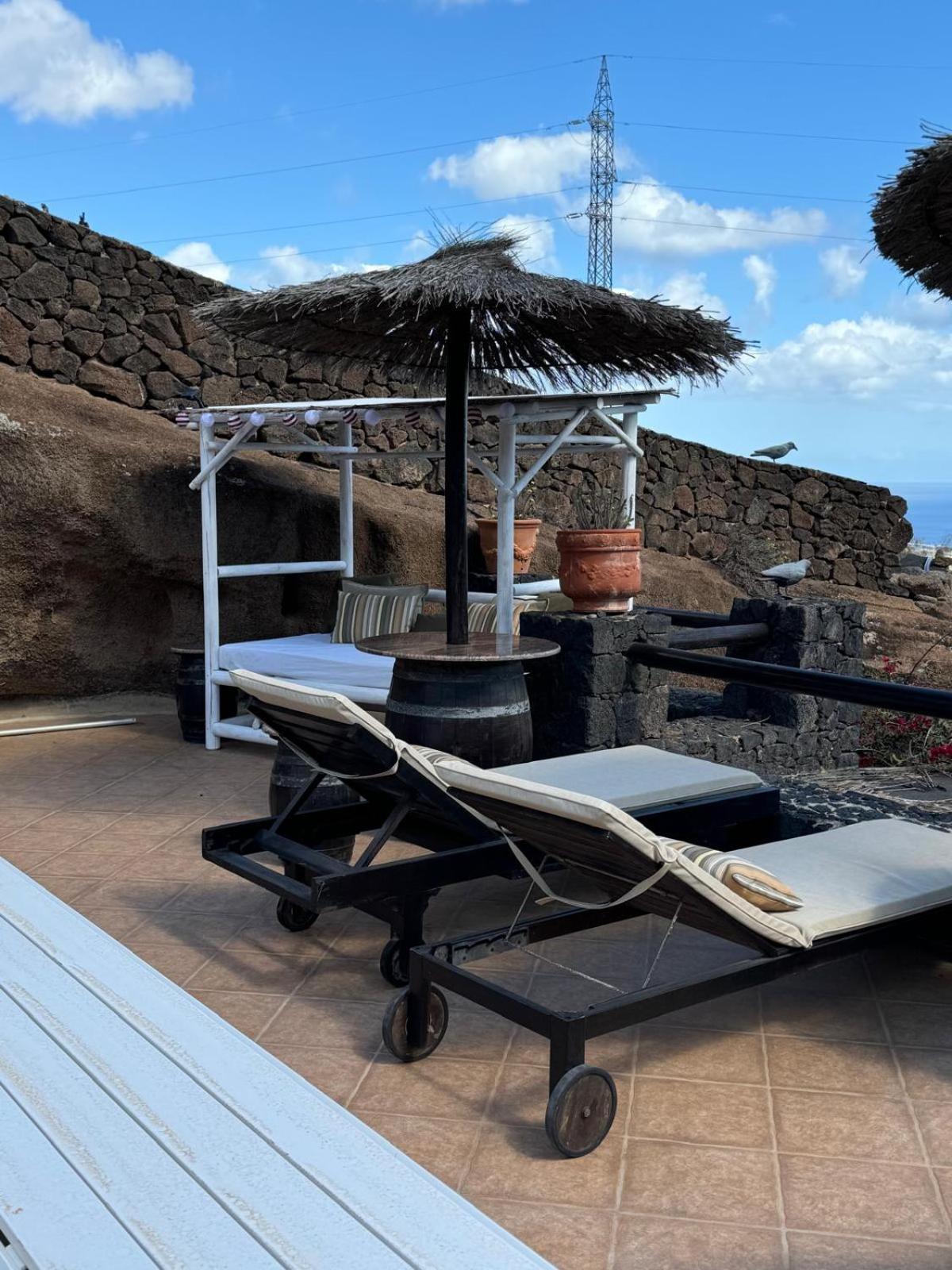 Castillo Lanzarote Villa Sophie - Luxury Villa -Sleep In A Volcanic Cave With Heated Pool Tias Luaran gambar