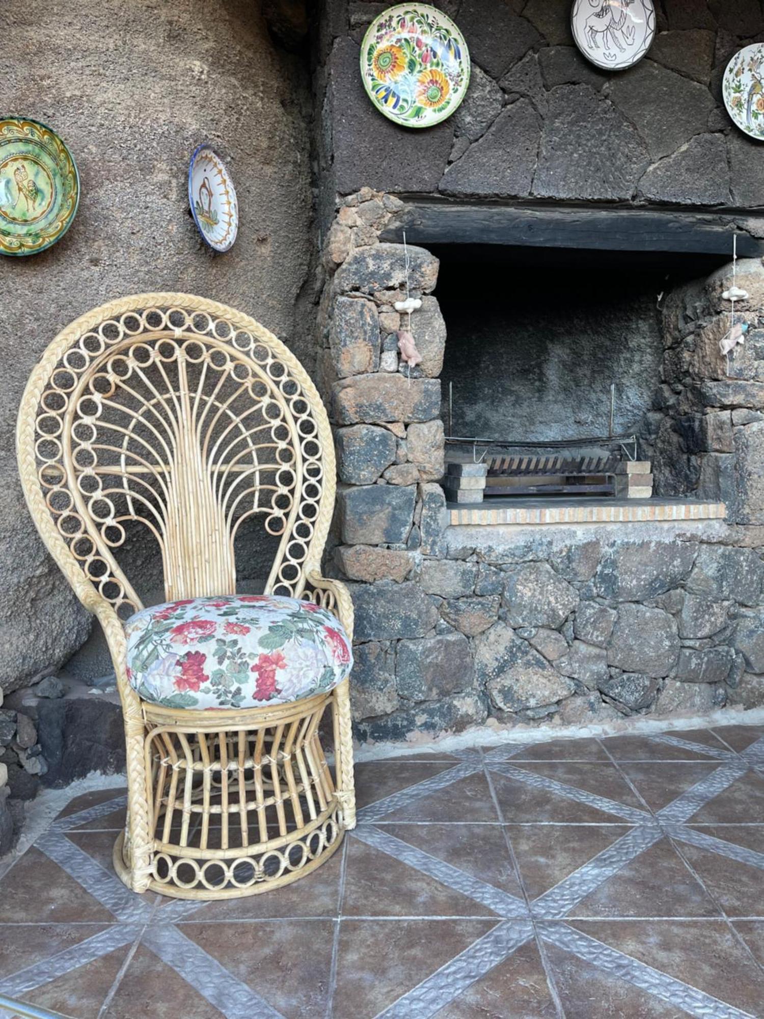 Castillo Lanzarote Villa Sophie - Luxury Villa -Sleep In A Volcanic Cave With Heated Pool Tias Luaran gambar