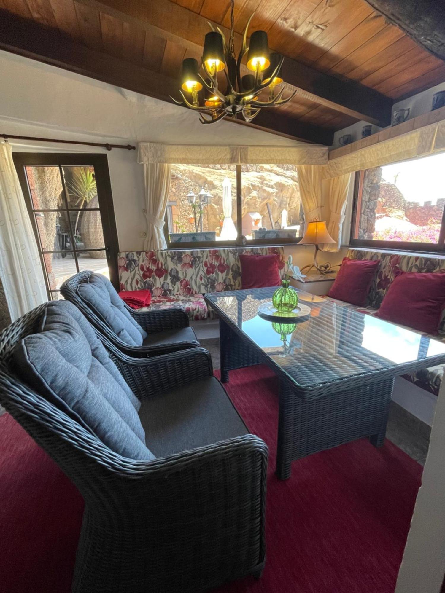 Castillo Lanzarote Villa Sophie - Luxury Villa -Sleep In A Volcanic Cave With Heated Pool Tias Luaran gambar