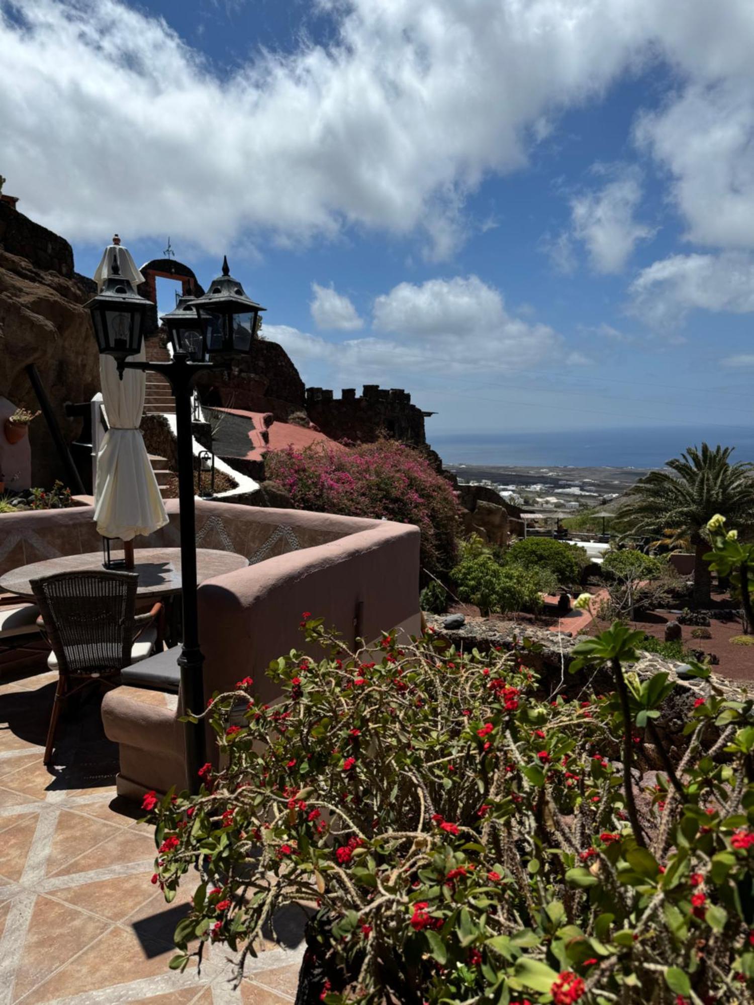 Castillo Lanzarote Villa Sophie - Luxury Villa -Sleep In A Volcanic Cave With Heated Pool Tias Luaran gambar