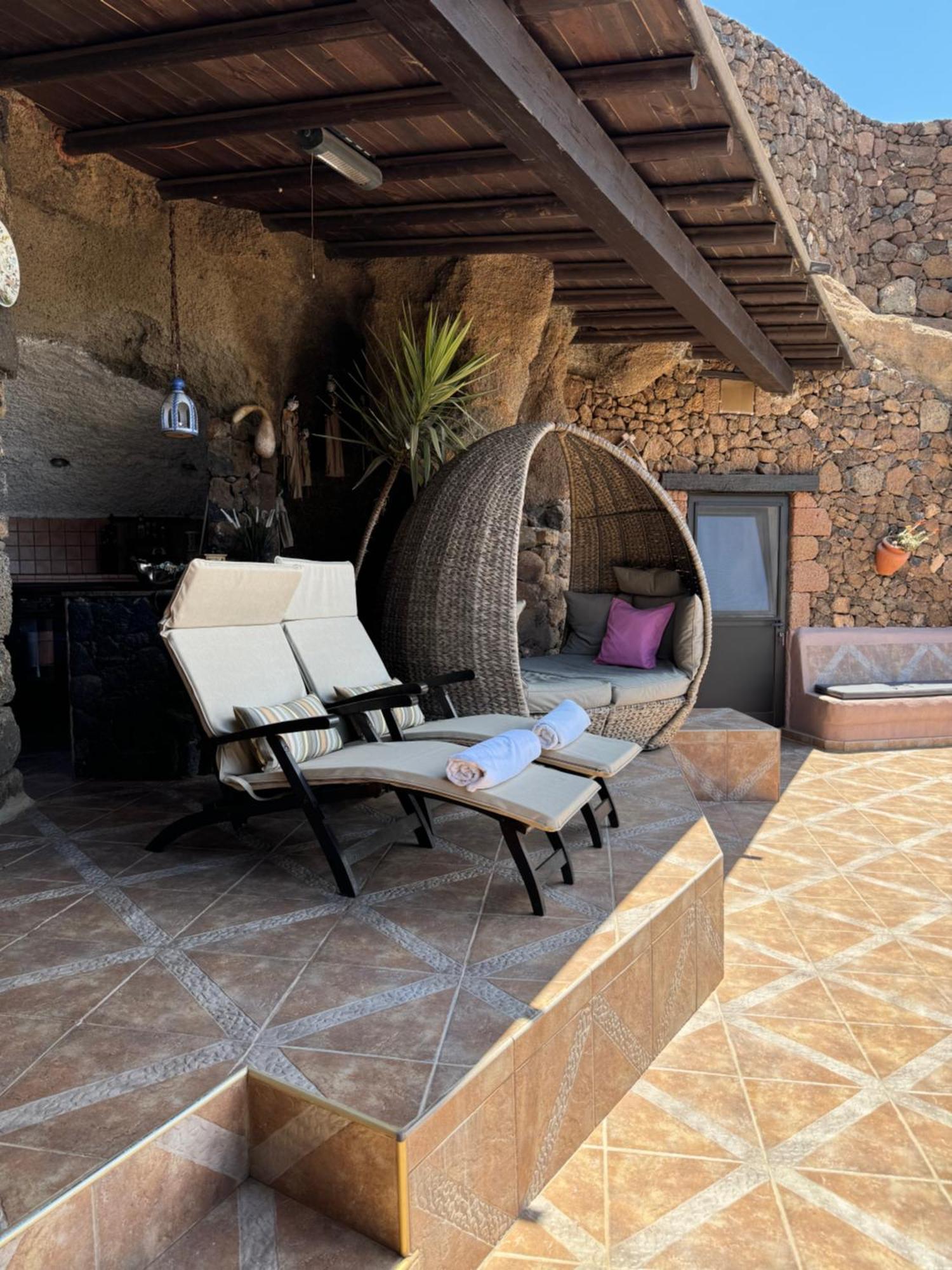 Castillo Lanzarote Villa Sophie - Luxury Villa -Sleep In A Volcanic Cave With Heated Pool Tias Luaran gambar