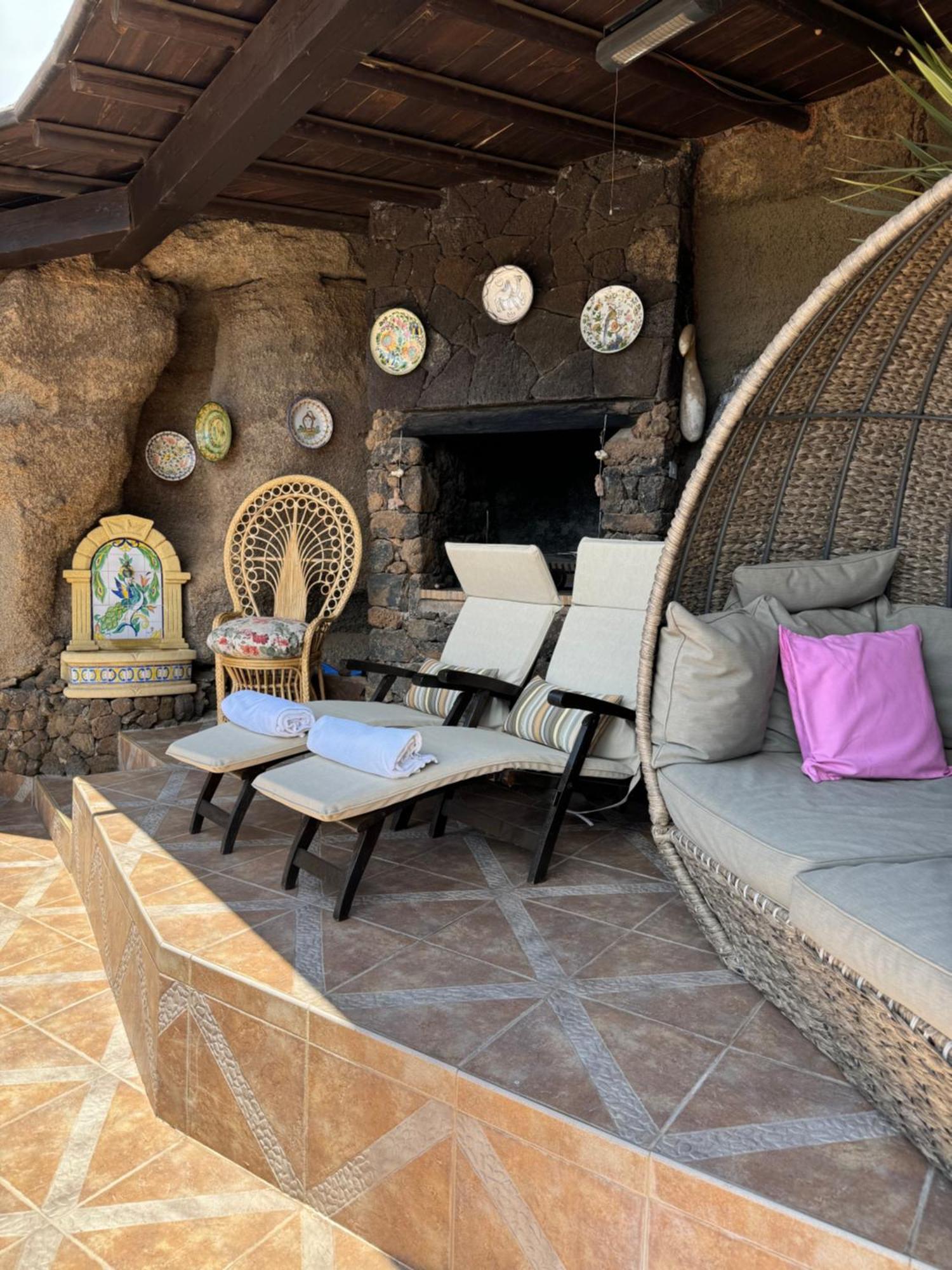 Castillo Lanzarote Villa Sophie - Luxury Villa -Sleep In A Volcanic Cave With Heated Pool Tias Luaran gambar